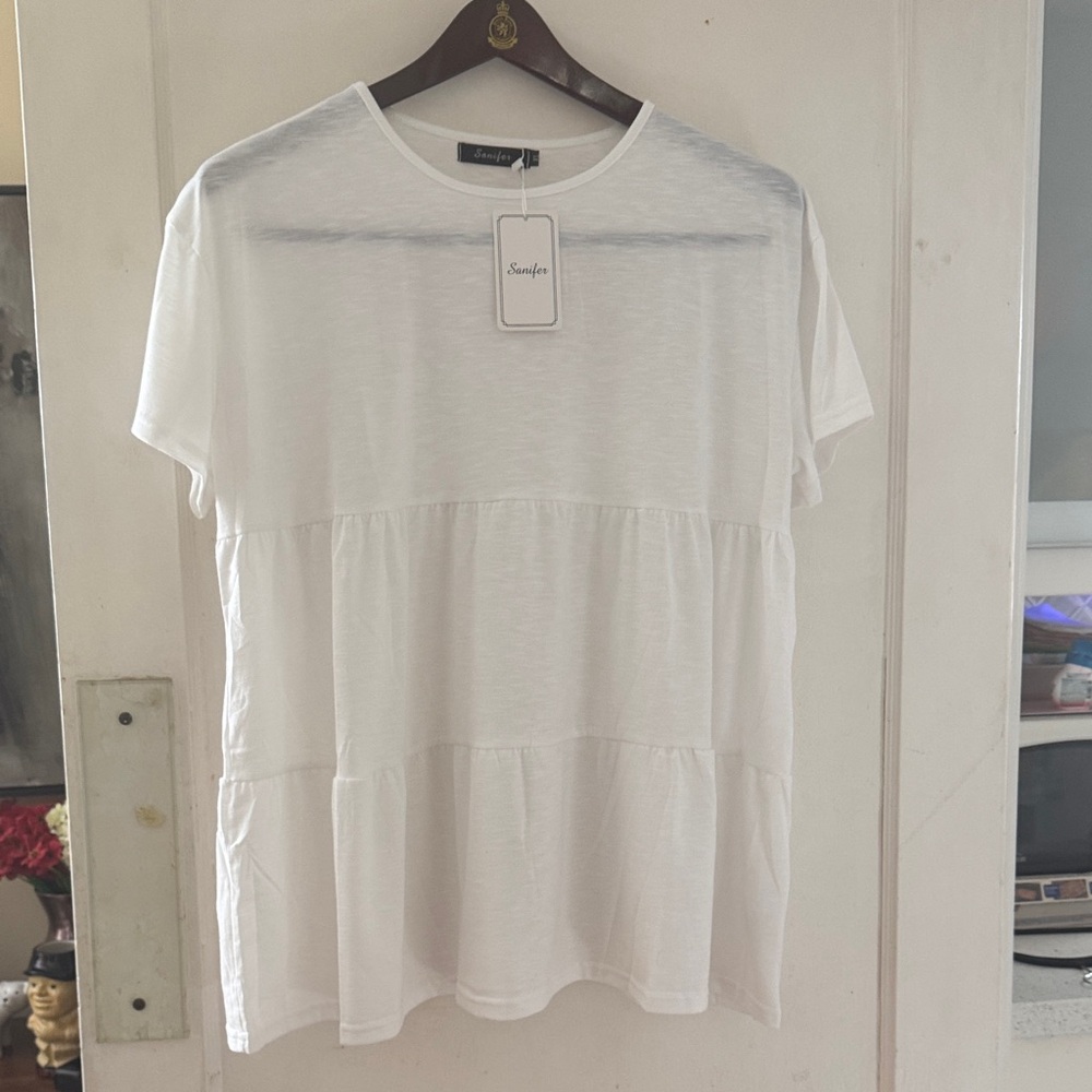White tiered top xl